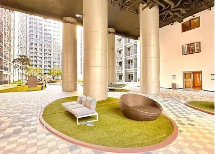 Deluxe Shore 2 Pasay Near Moa Appartamento *